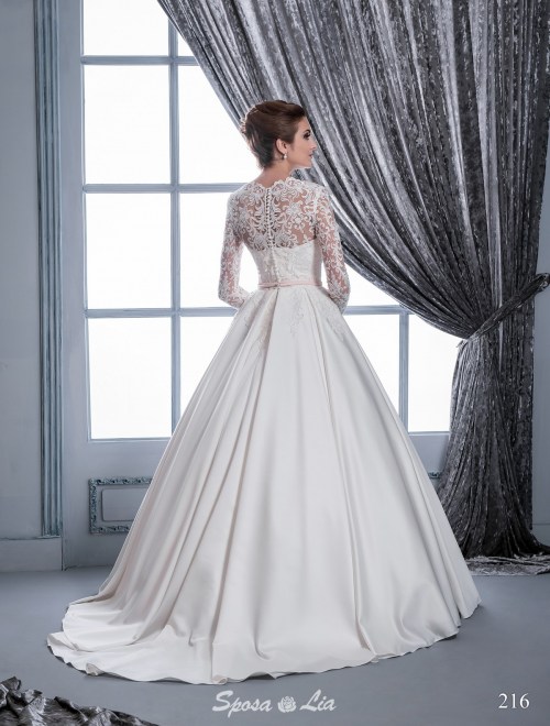 https://www.sposa-lia.com/images/stories/virtuemart/product/216       (3).jpg
